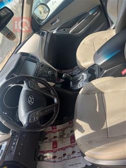 هيونداي سانتافي